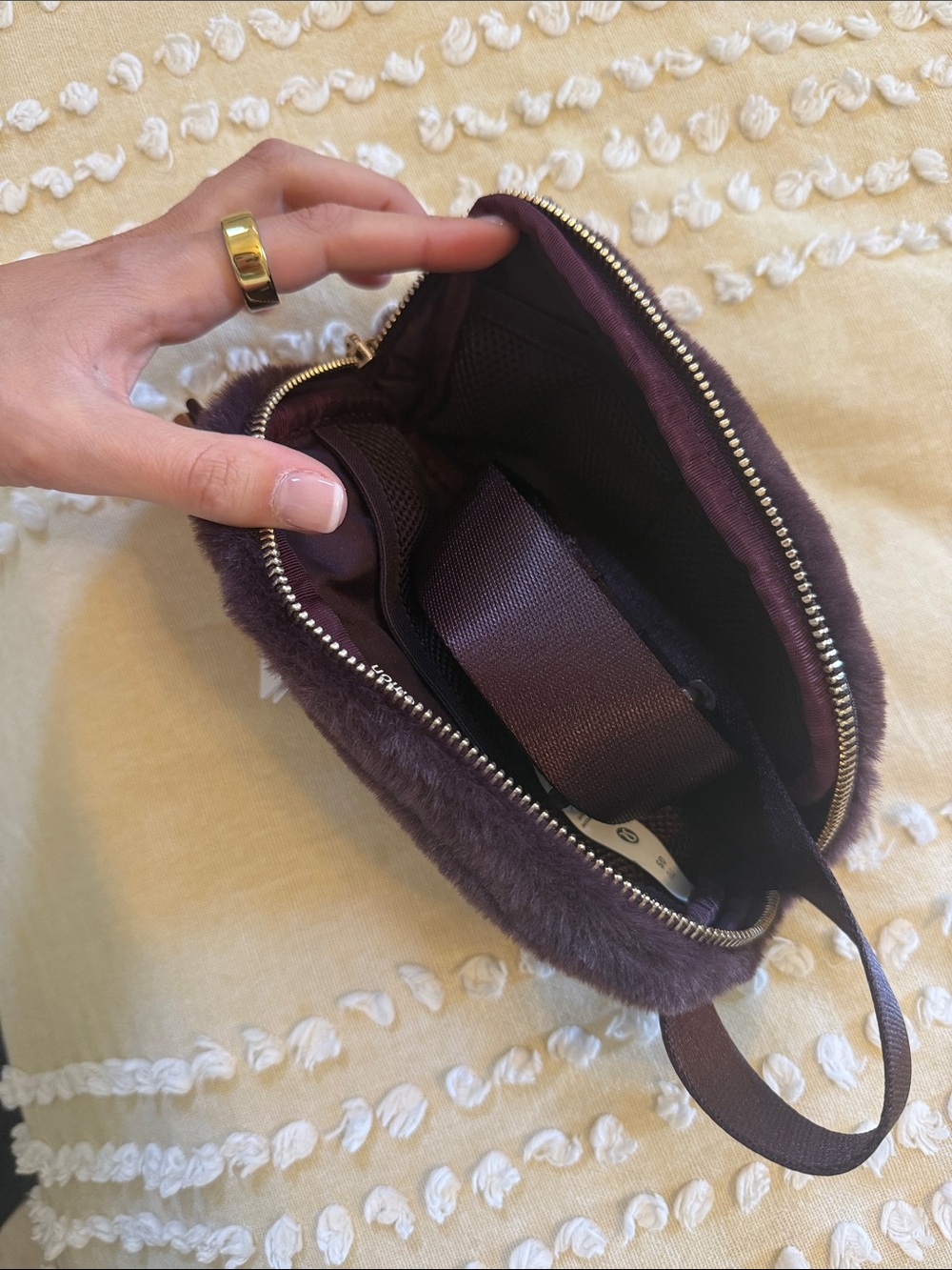 lululemon athletica Dark Brown Fuzzy Crossbody Belt Bag - Picture 5 of 5